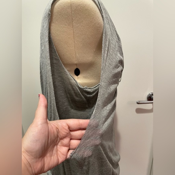 Yigal Azrouel Grey Top with Bubble Hem and Attached Neclace Chain. - Picture 6 of 12